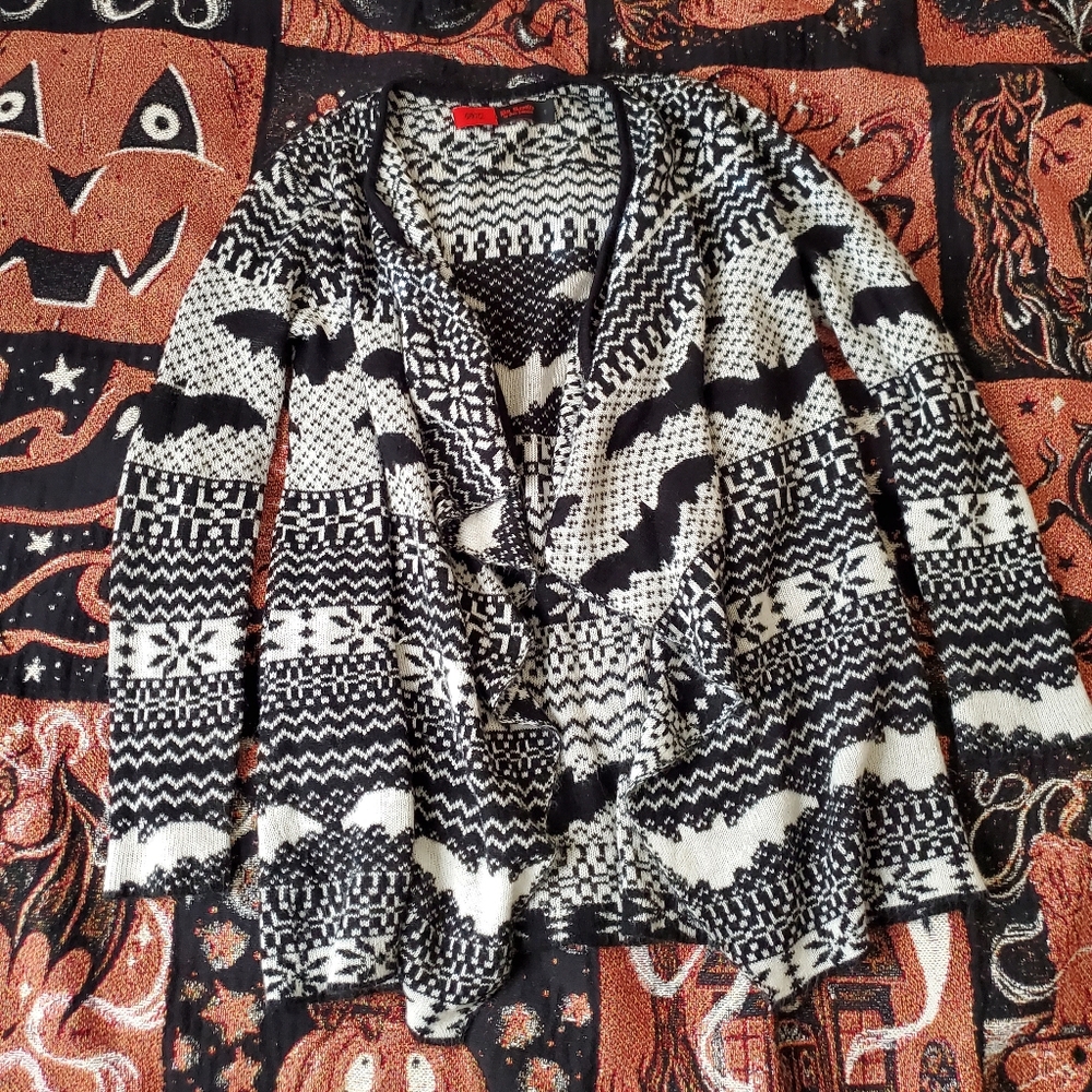 Iron Fist Bat Royalty Ash Costello Black and White Bat Sweater Size S WITH FLAWS